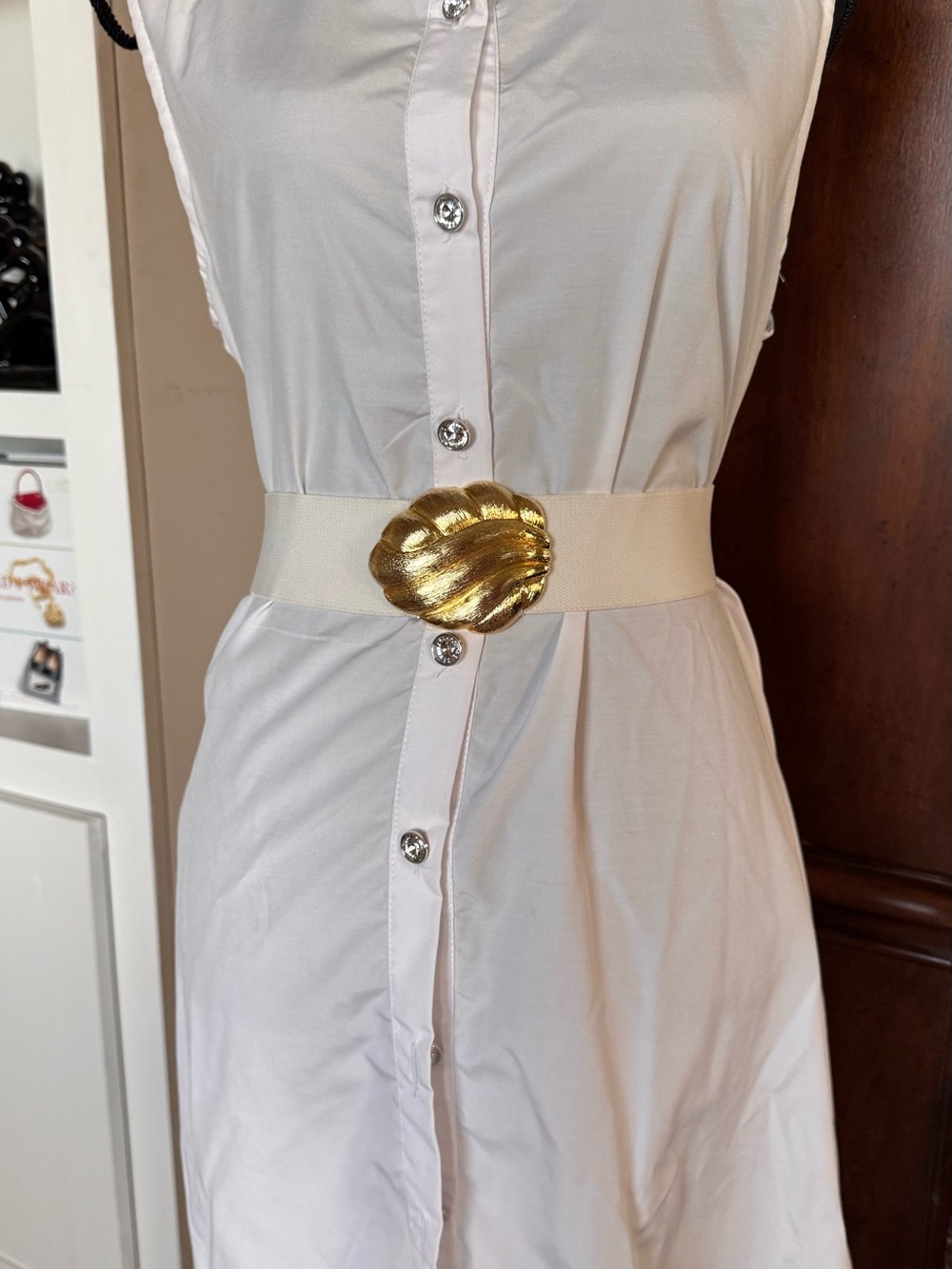 Vintage DayLor White Stretch Belt Shell Buckle